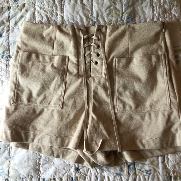 Forever 21 NWT shorts - Picture 1 of 4